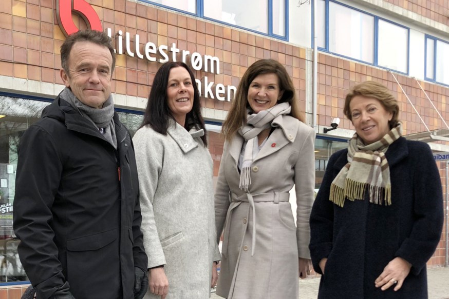 Tom Scharning, Adm. dir i Datek AS, Karianne Bergquist, CFO i Datek, Siri Berggreen, adm. banksjef LillestrømBanken og Anne Wood, leder bedriftsavdelingen i LillestrømBanken.