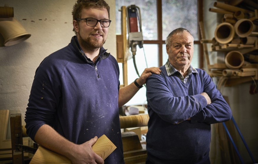 To snekkere på verksted